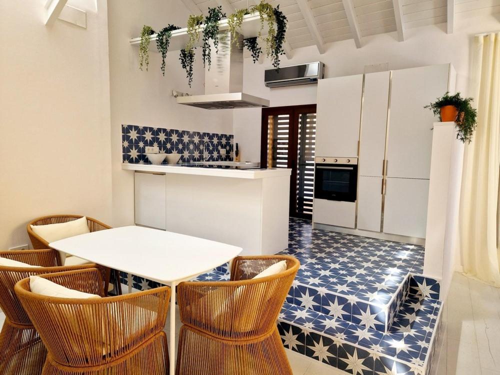 Atico Con Terraza En La Goleta Appartamento Málaga